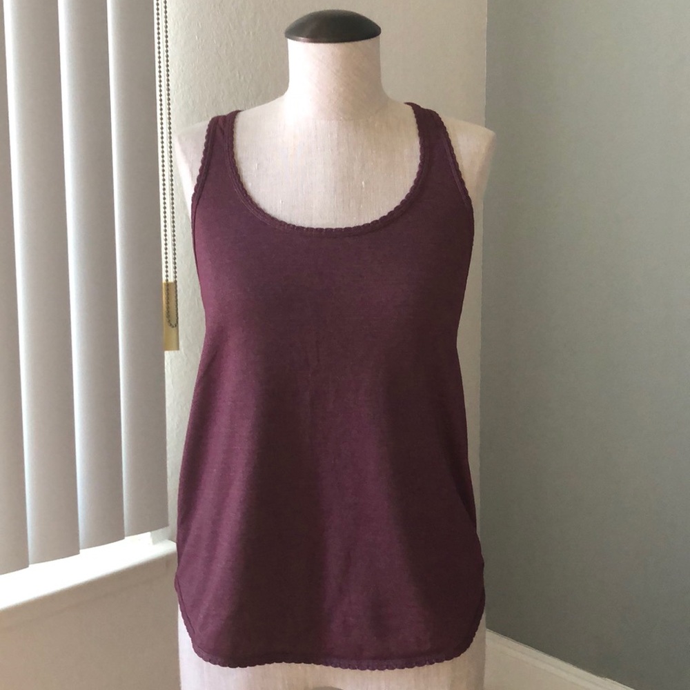 Lululemon - Tank ☀️